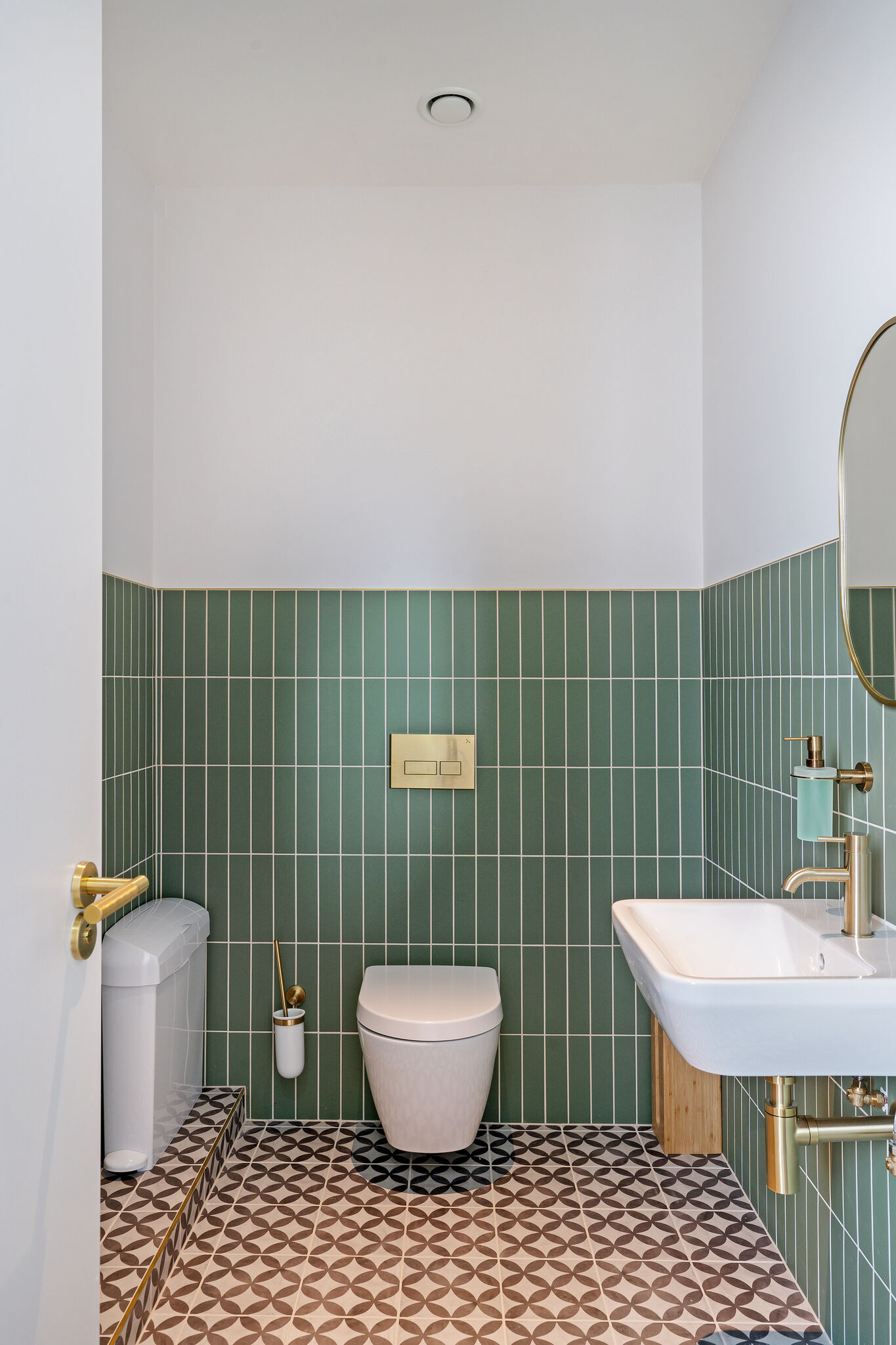 Refurbished WCs SE1